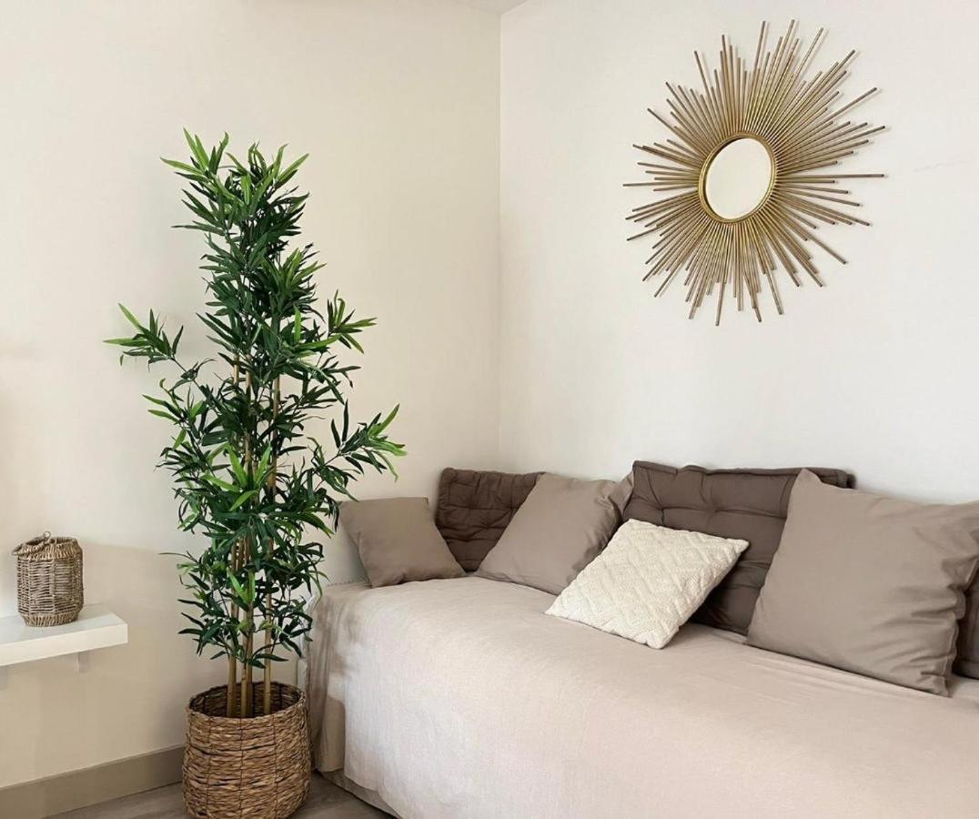 Pergo Apartment Париж Екстериор снимка
