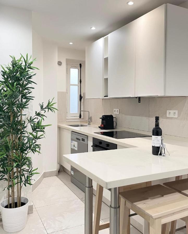Pergo Apartment Париж Екстериор снимка